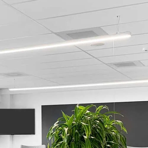 Barre Lumineuse LED Suspendue linéaire 60cm 18W connectable
